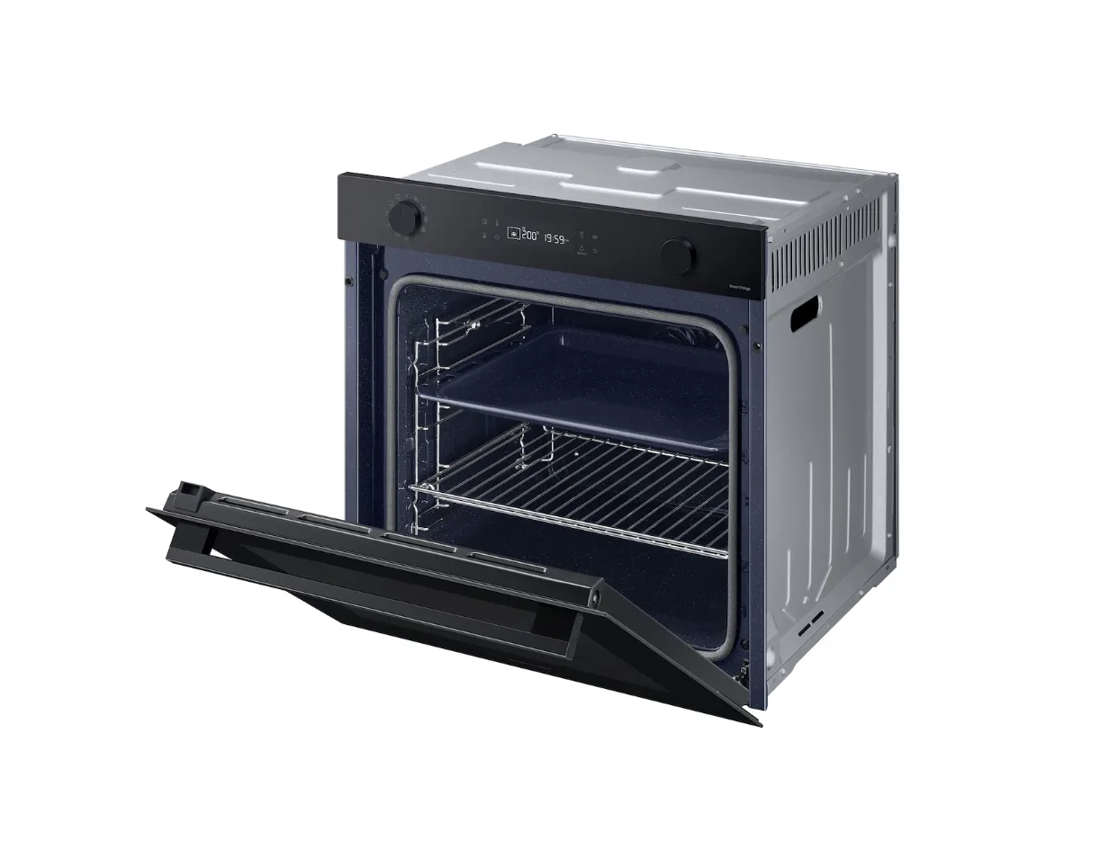 Bespoke Single Oven Series 4 Pyrolytic Cleaning 76L NV7B41307AK/U4 - Image 2
